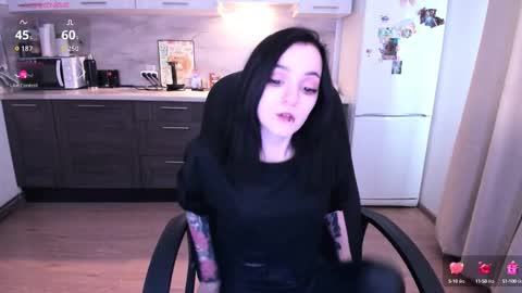 Snapshot of lina_tyaan chatting on 10.13.25 Lina 3  1715622743 online show from 10.13.25