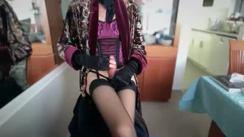 Snapshot of linda6945 chatting on 11.11.25 linda6945 online show from 11.11.25