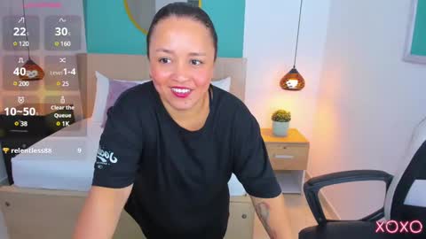 L I N D A online show from 01.31.25