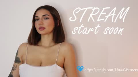 Snapshot of linda_warners chatting on 01.20.25 Call me Linda online show from 01.20.25