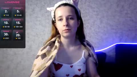 Snapshot of linnsweety chatting on 09.24.25 linnsweety online show from 09.24.25