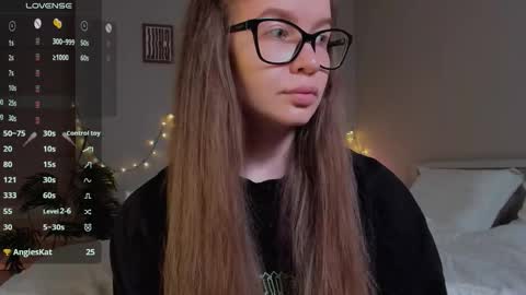 Snapshot of lissa_rose chatting on 10.23.25 lissa_rose online show from 10.23.25