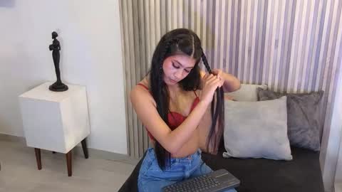 Snapshot of lissawild_ chatting on 10.17.25 ss online show from 10.17.25