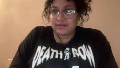 Snapshot of littldeath chatting on 10.18.25 littldeath online show from 10.18.25