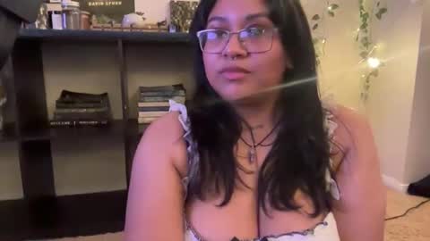 Snapshot of littldeath chatting on 11.02.25 littldeath online show from 11.02.25