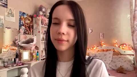 Milou online show from 10.16.25