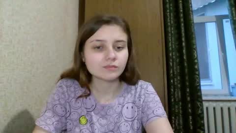 little_shygirl_ online show from 02.04.25
