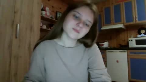 little_shygirl_ online show from 09.18.25