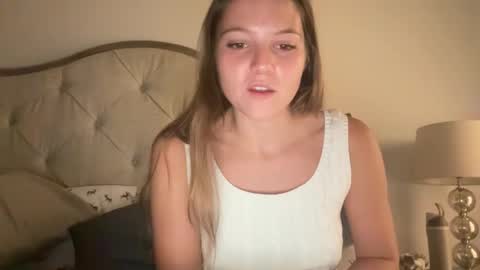 Snapshot of littlelila446 chatting on 10.04.25 Lila 3 online show from 10.04.25