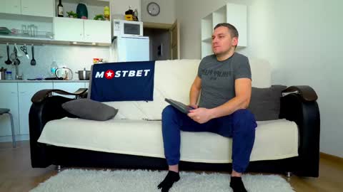 Snapshot of littlesweettifany chatting on 12.17.24 Little Tifany online show from 12.17.24