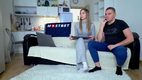 Snapshot of littlesweettifany chatting on 01.09.25 Little Tifany online show from 01.09.25