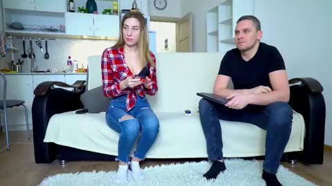 Snapshot of littlesweettifany chatting on 02.12.25 Little Tifany online show from 02.12.25