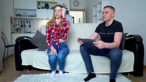 Snapshot of littlesweettifany chatting on 03.12.25 Little Tifany online show from 03.12.25