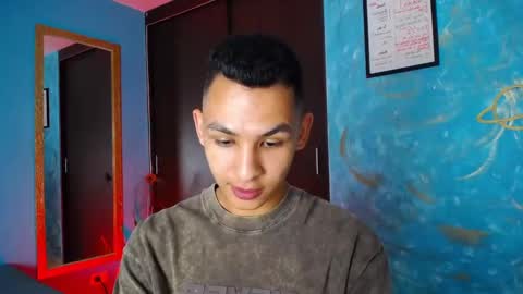 Snapshot of liuscast_22 chatting on 01.24.25 Luis Castro online show from 01.24.25