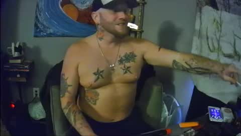 Snapshot of livingpuddle chatting on 10.11.25 livingpuddle online show from 10.11.25