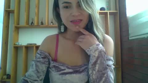 liz_28 online show from 09.26.25