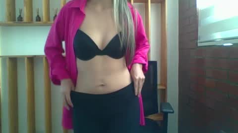 liz_28 online show from 10.03.25