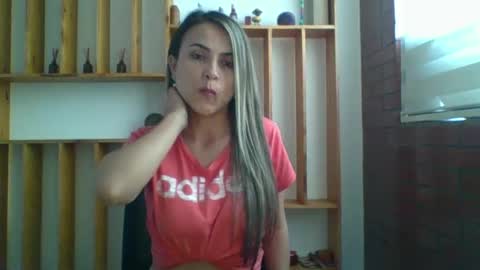 liz_28 online show from 10.14.25