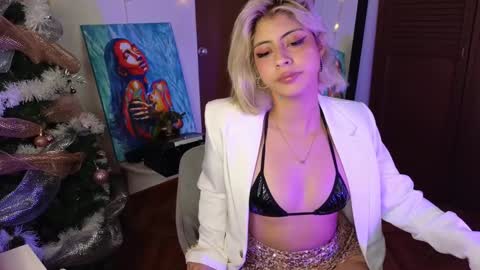 Lizeth online show from 12.31.24