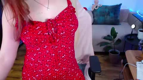 Snapshot of lizaswan chatting on 03.01.25 LIzaSwan online show from 03.01.25