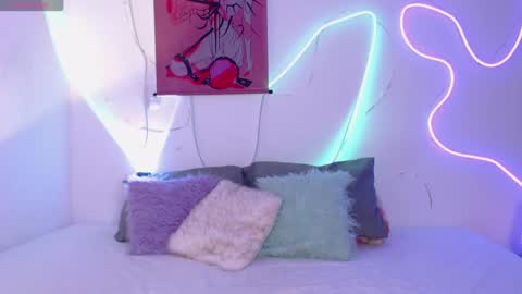 Snapshot of lizza_scott chatting on 12.21.24 Lizza Scott online show from 12.21.24