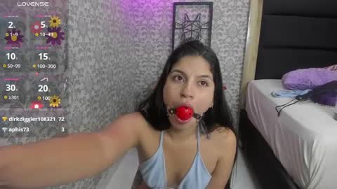Snapshot of lizziemontana2 chatting on 02.25.25        online show from 02.25.25