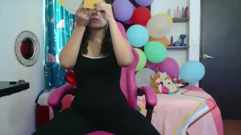Snapshot of lola_fiery chatting on 09.10.25 lola_fiery online show from 09.10.25