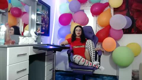 Snapshot of lola_fiery chatting on 09.26.25 lola_fiery online show from 09.26.25