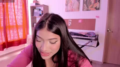 lolaasmith_21 online show from 10.04.25