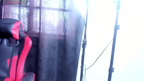 Snapshot of lolasweett_ chatting on 11.10.25 lolasweett_ online show from 11.10.25