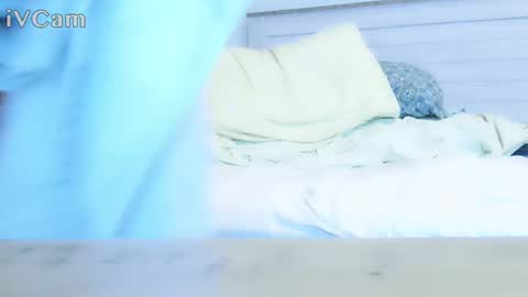 Snapshot of lonelydonny chatting on 01.15.25 lonelydonny online show from 01.15.25