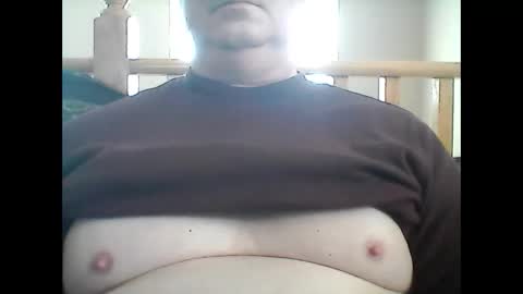 Snapshot of look823 chatting on 01.28.25 look823 online show from 01.28.25