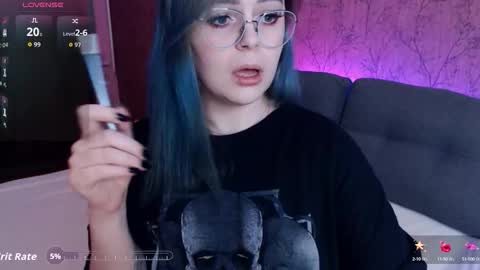 Snapshot of loramoonnn chatting on 09.09.25 Lora online show from 09.09.25