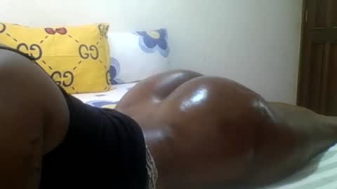 Snapshot of loreencutie chatting on 09.09.25 loreen online show from 09.09.25