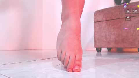 Snapshot of lorena_5 chatting on 10.28.25 Lorena  online show from 10.28.25