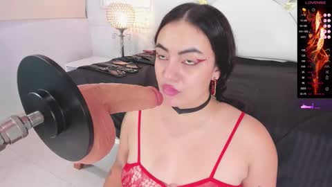 Lorena Gate online Colombia 230 pm to 930 pm online show from 10.20.25