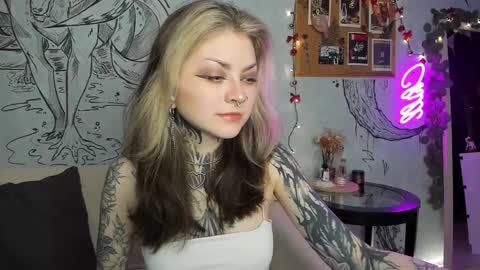 Snapshot of lostallice chatting on 01.04.25 lostallice online show from 01.04.25