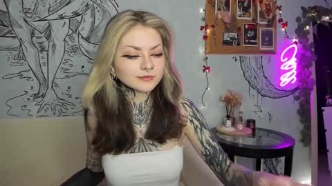 Snapshot of lostallice chatting on 01.06.25 lostallice online show from 01.06.25