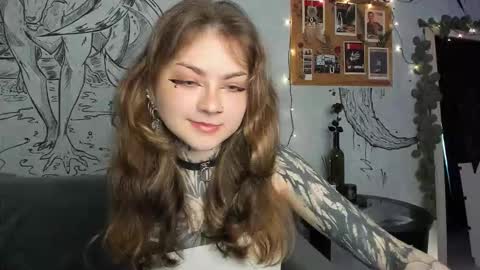 Snapshot of lostallice chatting on 10.04.25 lostallice online show from 10.04.25