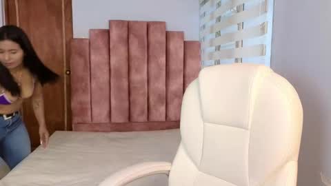 Snapshot of lou_rosse chatting on 01.11.25  Lou Rosse  online show from 01.11.25