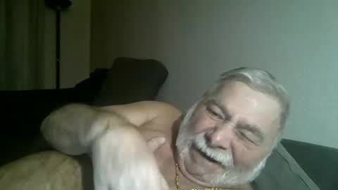 Snapshot of louis_chokdee chatting on 12.27.24 louis_chokdee online show from 12.27.24