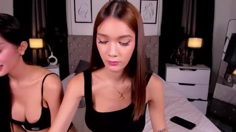 Snapshot of louiseelizabeth chatting on 09.20.25 samantha online show from 09.20.25