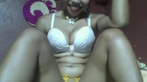 Snapshot of loveinlife750427 chatting on 02.05.25 loveinlife750427 online show from 02.05.25