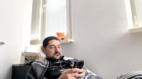 Snapshot of loveleggings1 chatting on 02.27.25 mister nice cockie online show from 02.27.25