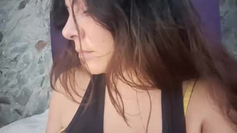 Snapshot of lovely_maia chatting on 11.07.25 Maya online show from 11.07.25