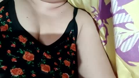 Snapshot of lovely_orchid chatting on 01.12.25 lovely_orchid online show from 01.12.25