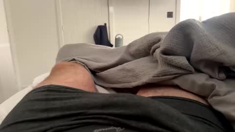 Snapshot of lovelybigdick1812 chatting on 09.30.25 lovelybigdick1812 online show from 09.30.25