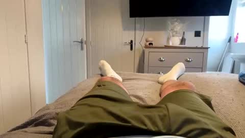 Snapshot of lovelybigdick1812 chatting on 10.27.25 lovelybigdick1812 online show from 10.27.25