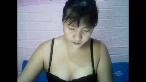 Snapshot of lovelyladylynxxx chatting on 03.05.25 LocwlyLSYlYNXXX online show from 03.05.25