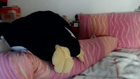 Snapshot of lovelywoman22 chatting on 02.06.25 lovelywoman22 online show from 02.06.25